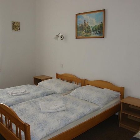 Hotel Filip Ceske Budejovice Buitenkant foto