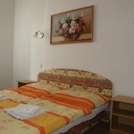 Hotel Filip Ceske Budejovice Buitenkant foto