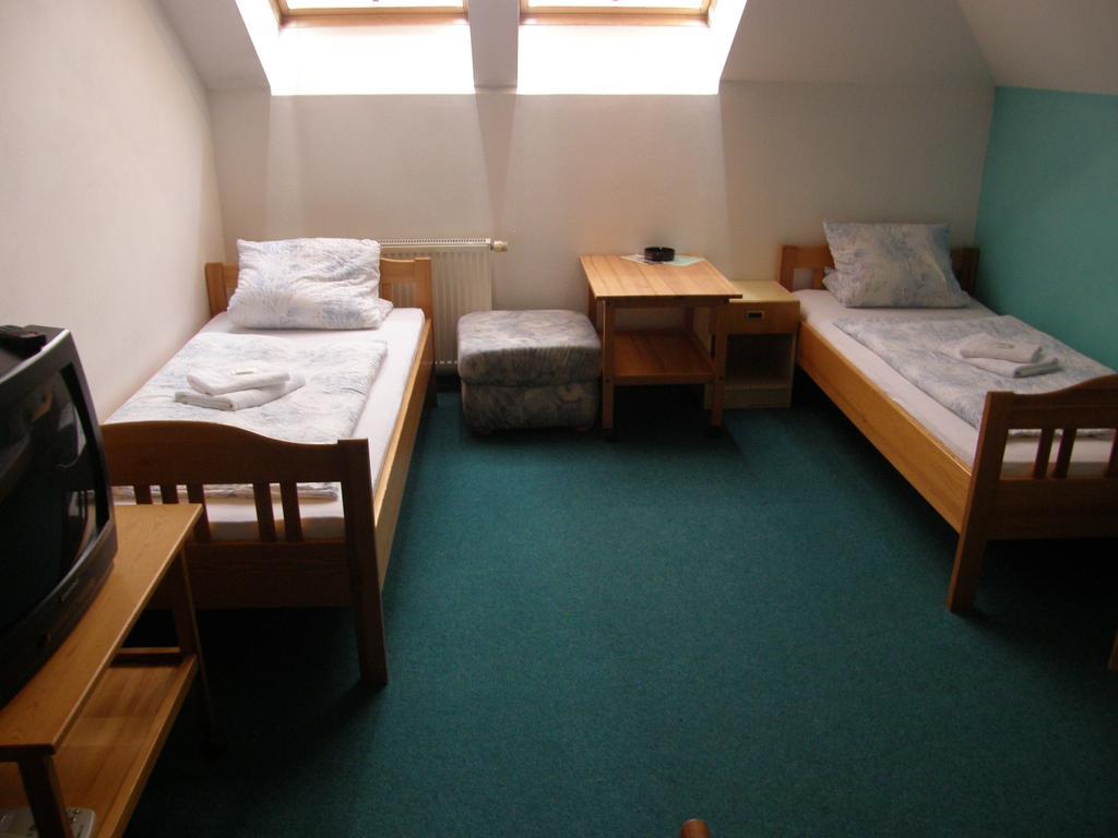 Hotel Filip Ceske Budejovice Kamer foto