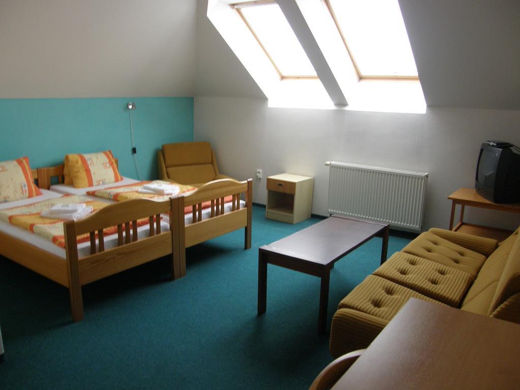 Hotel Filip Ceske Budejovice Kamer foto