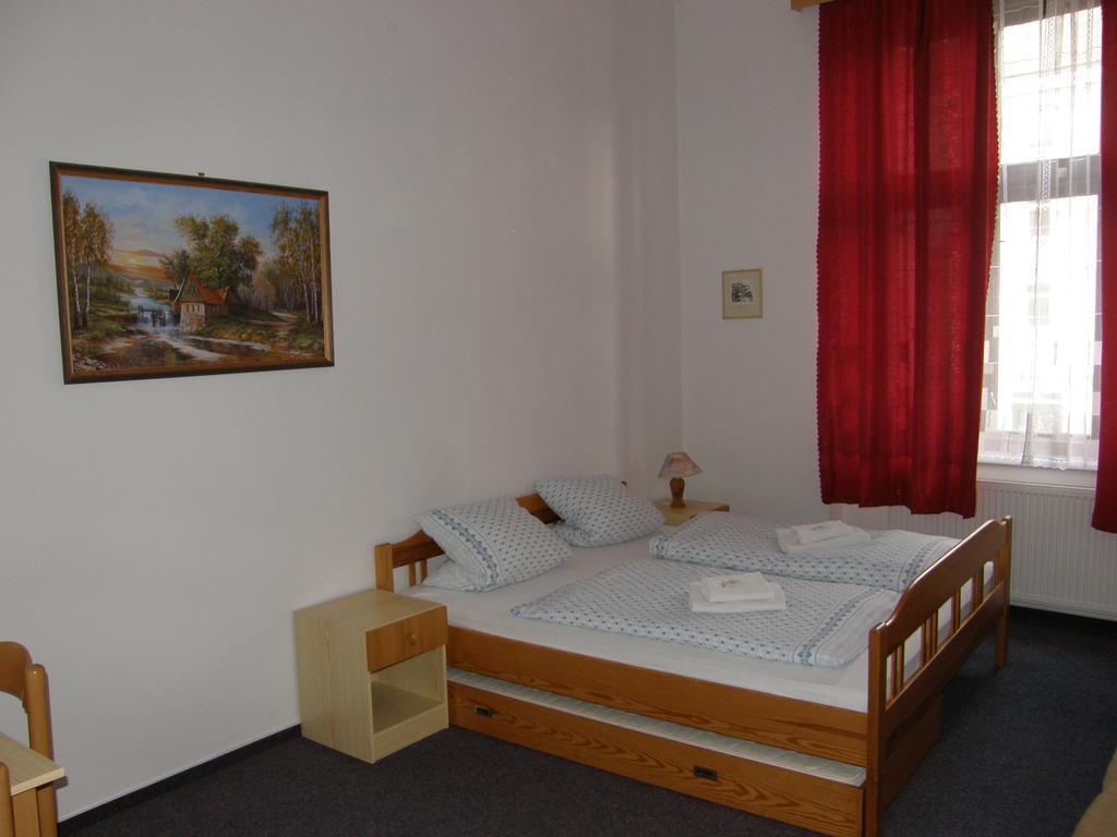 Hotel Filip Ceske Budejovice Kamer foto