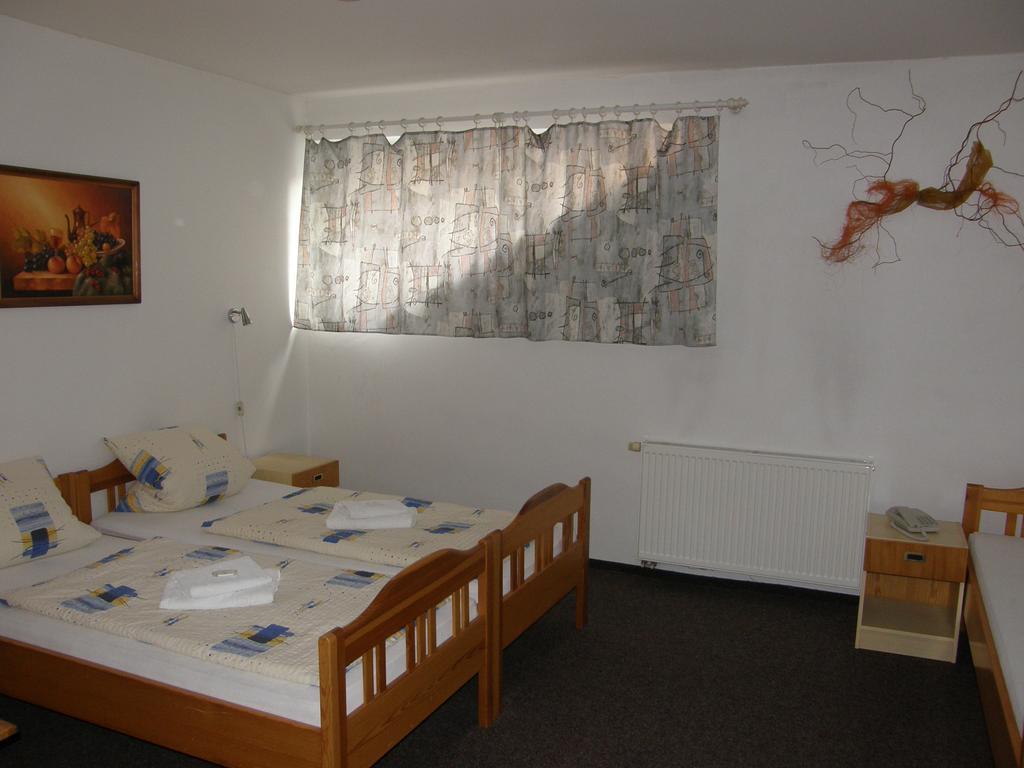 Hotel Filip Ceske Budejovice Kamer foto