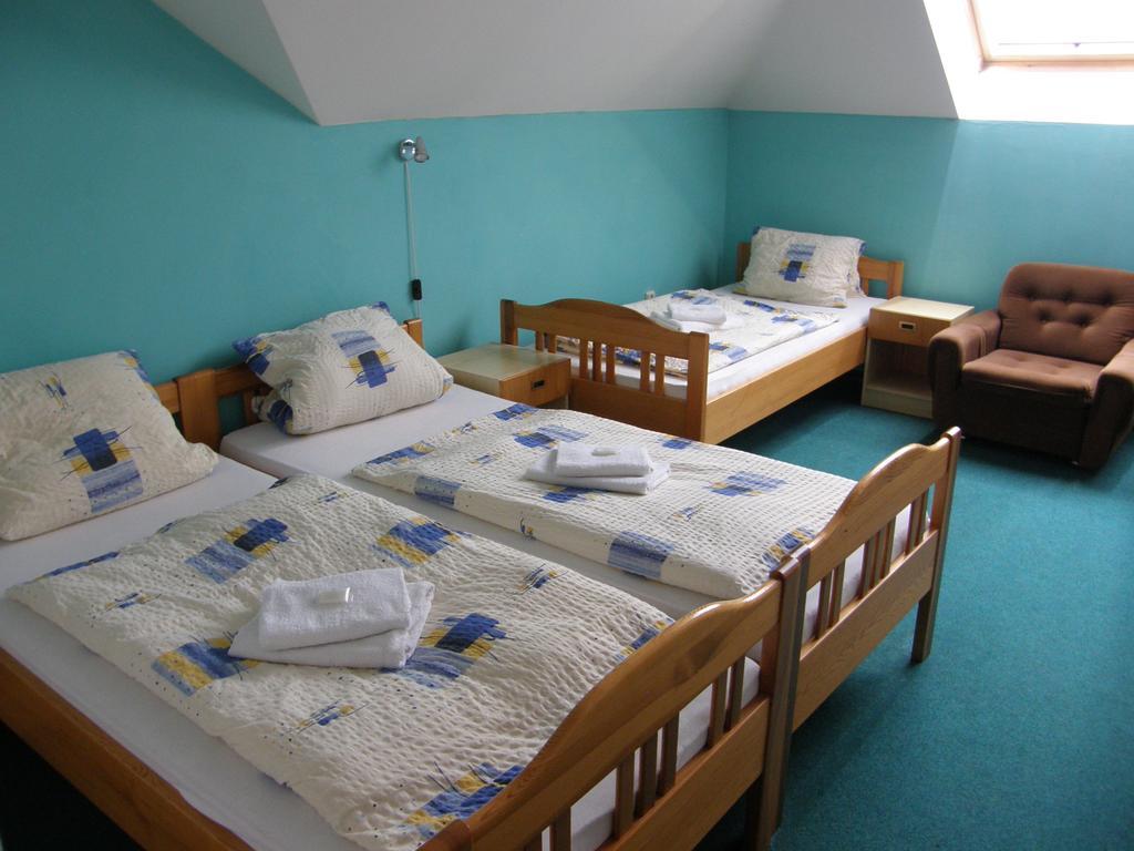 Hotel Filip Ceske Budejovice Kamer foto